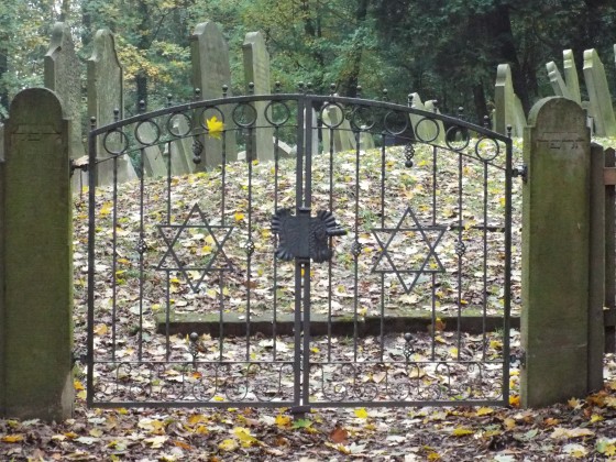 Eingangstor zum jüdischen Friedhof